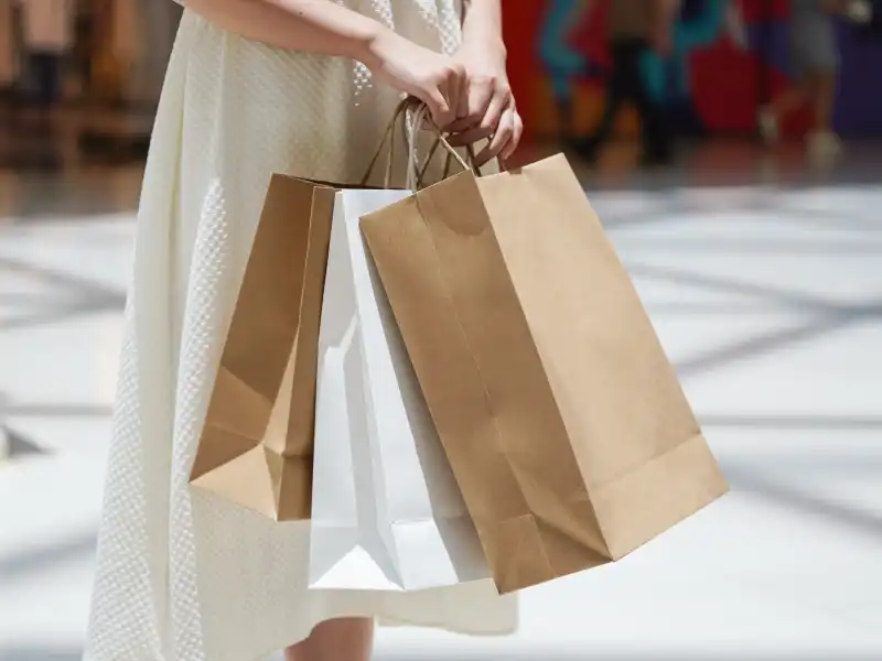 Бумажные пакеты с крученой ручкой